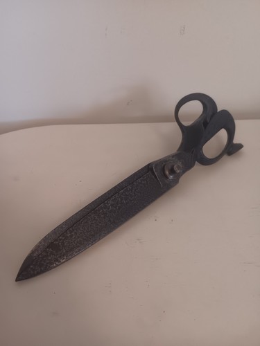 Very large heavy - very, antique