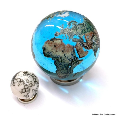Giant 35mm planet earth - giant,