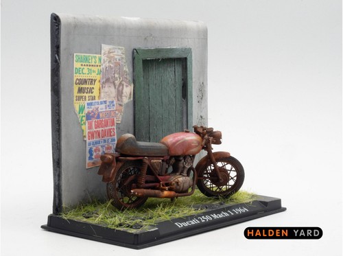 Scale motorcycle ducati - 1:24,