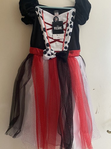 Cruella costume with - wig, age