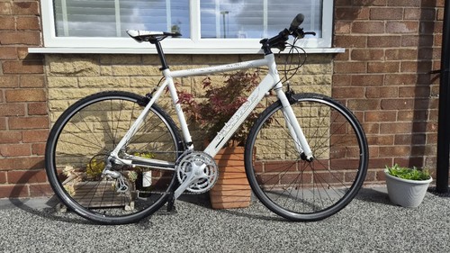 Claud butler hybrid bike - claud,