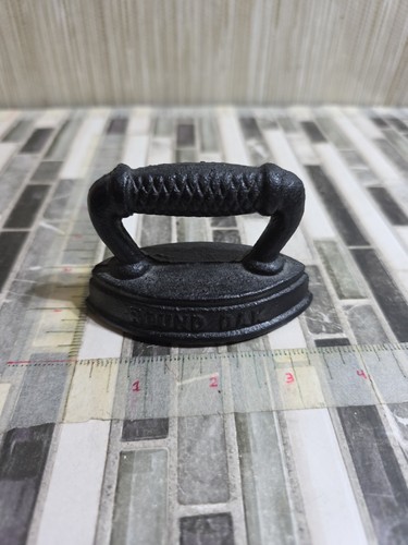 Cast iron round oak stoves - round, and