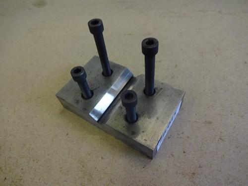 Vee block threaded - 1/4", bsf