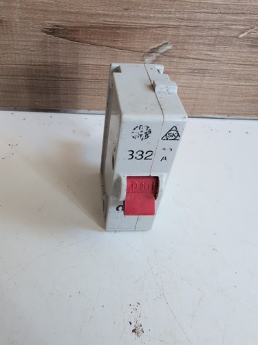 Wylex amp plug type mcb - amp,