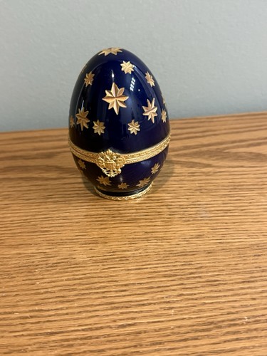 White house blue fabergé - blue, egg