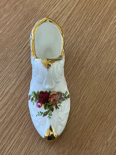 Royal albert old - royal,