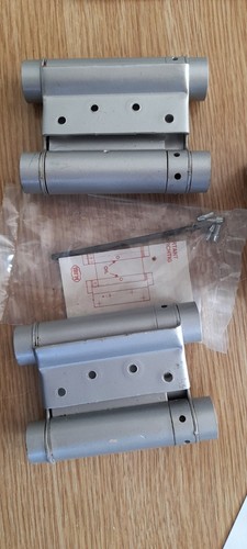 Double swing hinges - ,, sprung