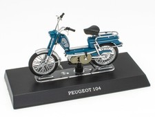 Moped PEUGEOT 104 1:18 Leo