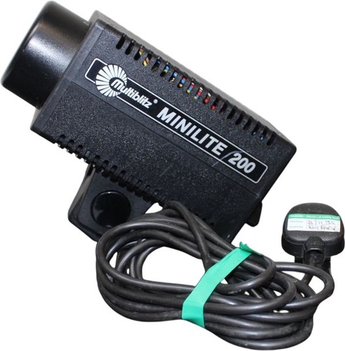 Multiblitz minilite 200 studio - 200,
