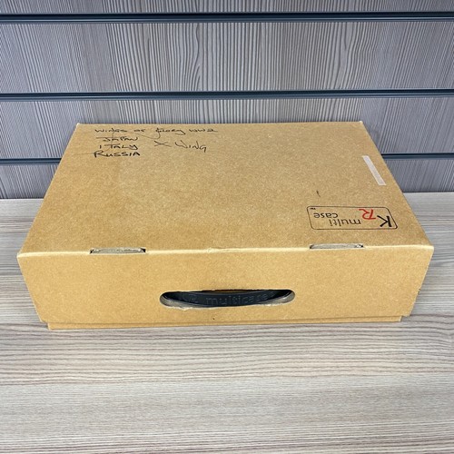 Multi figure carry case - carry,