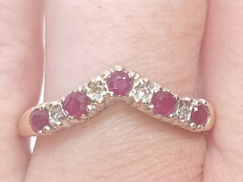 Fhmk 9ct yellow gold ruby - ,