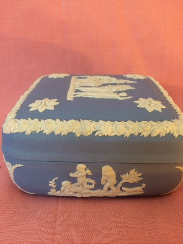 Vintage wedgewood blue - blue, white