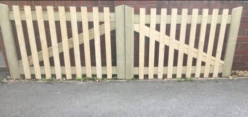 Driveway gates - driveway,
