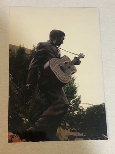 Elvis presley statue candid - elvis,