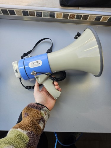 25w megaphone to 1km - megaphone,,