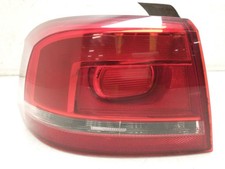 PASSAT PASSENGER TAIL LIGHT