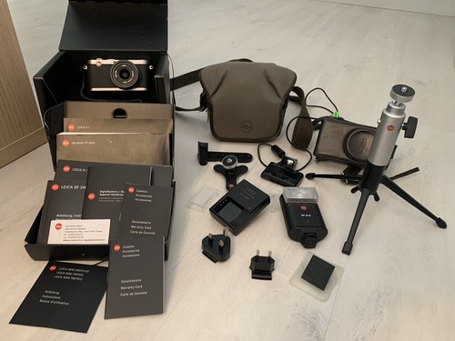 Boxed leica camera - leica, camera,