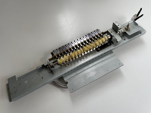 Brother knitting machine kh910 - knitting,