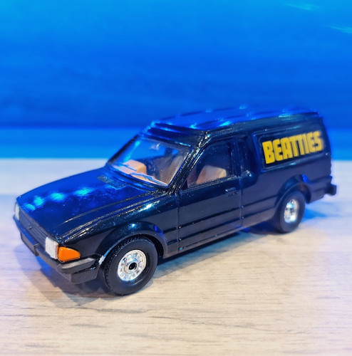 Corgi ford escort van - escort,