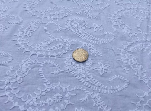 Broderie anglaise cotton - broderie,