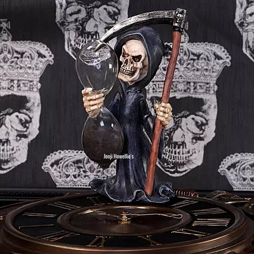 Nemesis now grim - grim, sand