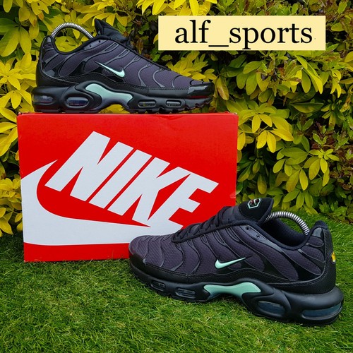 Bnwb authentic nike - &,