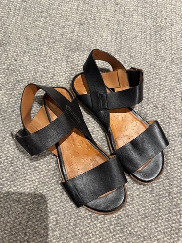 Chie mihara black - chie, flat