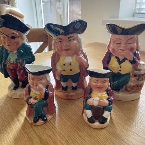 Set burlington toby jugs - of,