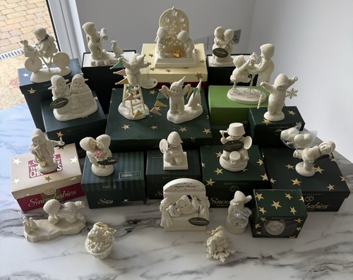 Wonderful vintage snowbabies - wonderful,