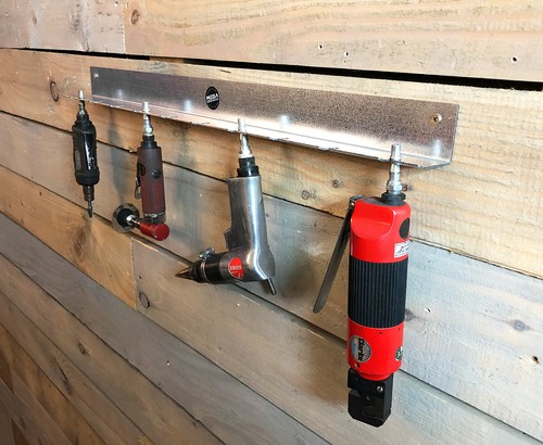 Air tool wall mounted garage - wall,