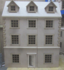 Dolls House 1/12th 8 room town