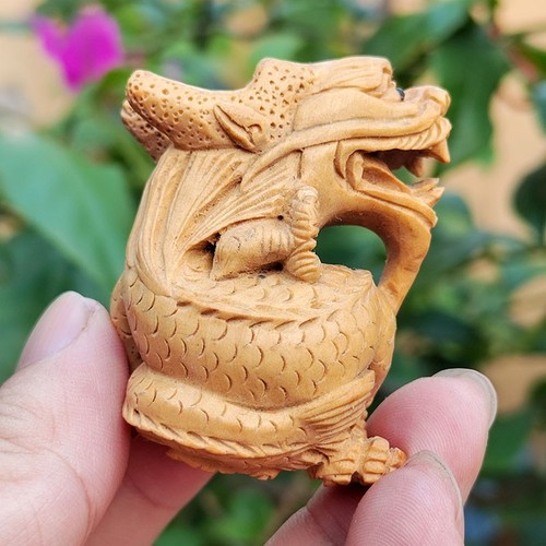 X4788 hand carved boxwood - hand,