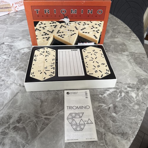 Triominoes board game peri - triominoes,