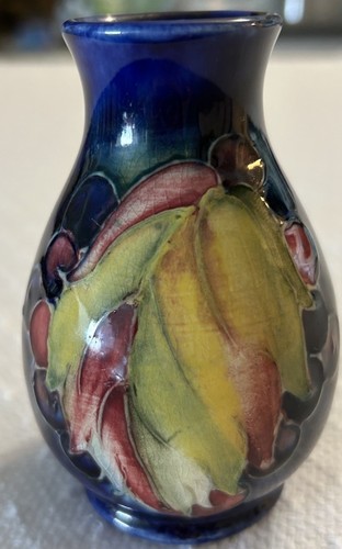 Moorcroft pottery leaf - pottery, &