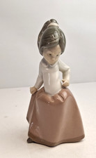 NAO by Lladró Girl in Dusty