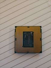 Intel Core i7 9700K - 3.6 GHz