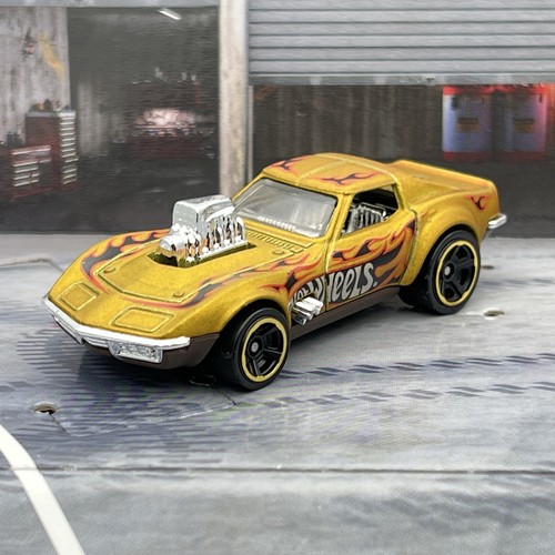 Hot wheels corvette gas - wheels,