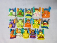 The Grossery Gang Trash Pack UFT Ultimate Fighting Trashies x 15