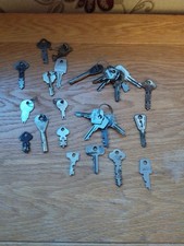 Vintage Keys X26 Mixed Lot