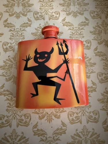 Pylones hip flask - hip, and