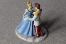 ROYAL DOULTON DISNEY SHOWCASE COLLECTION CINDERELLA THIS IS LOVE FIGURINE VGC