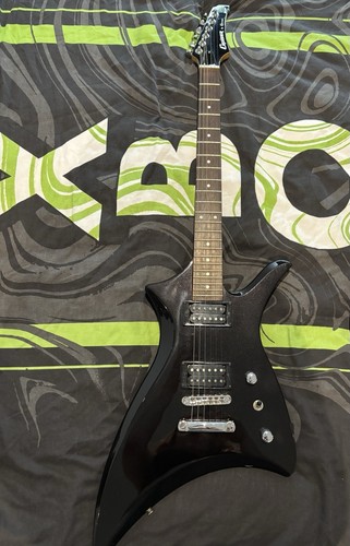 Black electric guitar - black,