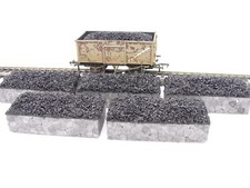 Precision OO Gauge BACHMANN 16T MINERAL WAGON 6 X COAL LOADS
