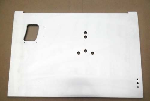 Safari rear door skin lower - rear,