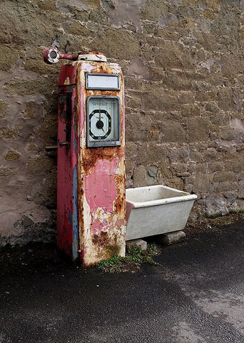Photo petrol pump an old - pump,