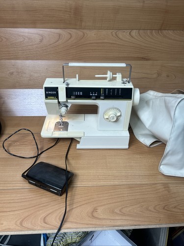 Vintage retro singer - samba, 4