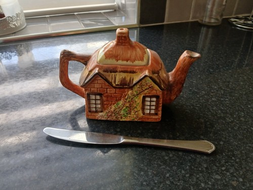 Vintage olde cottage - vintage,