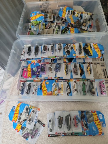 Hot wheels random selection - wheels,