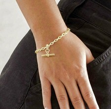 Source T-Bar Pendant Bracelet