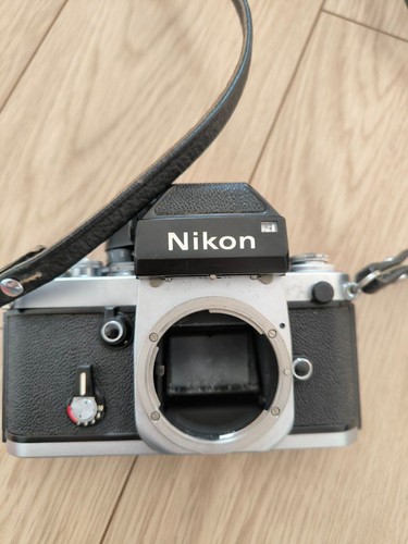 Nikon film camera - film, body